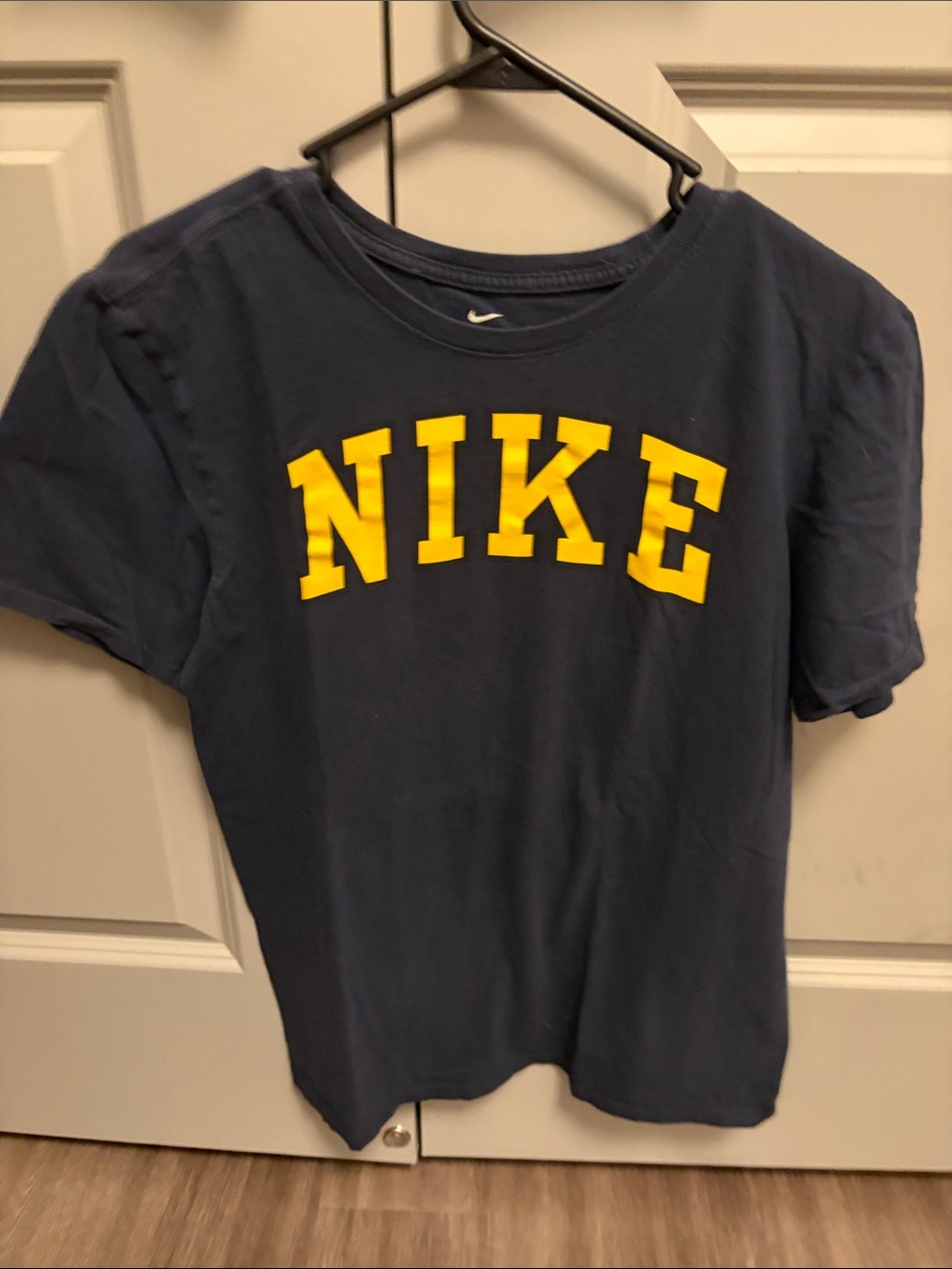 Nike Kids Navy Tee with Yellow NIKE Arch Logo - Picture 3 of 4